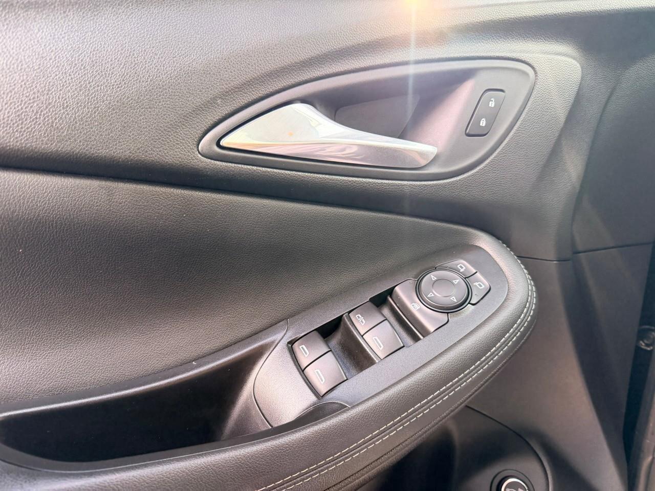 2022 Buick Encore GX FWD 4dr Preferred Photo