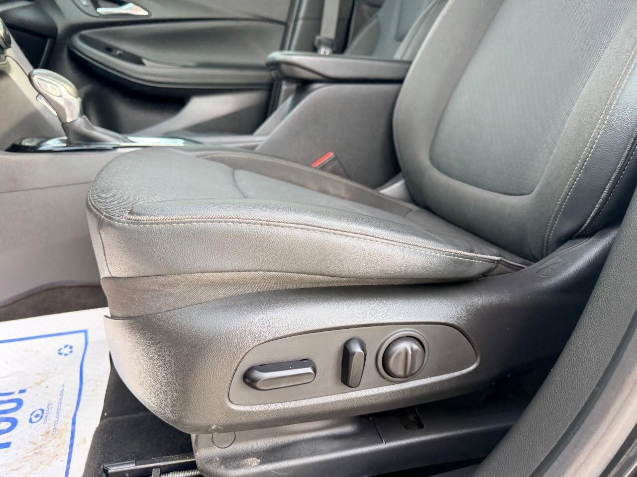 2022 Buick Encore GX FWD 4dr Preferred Photo