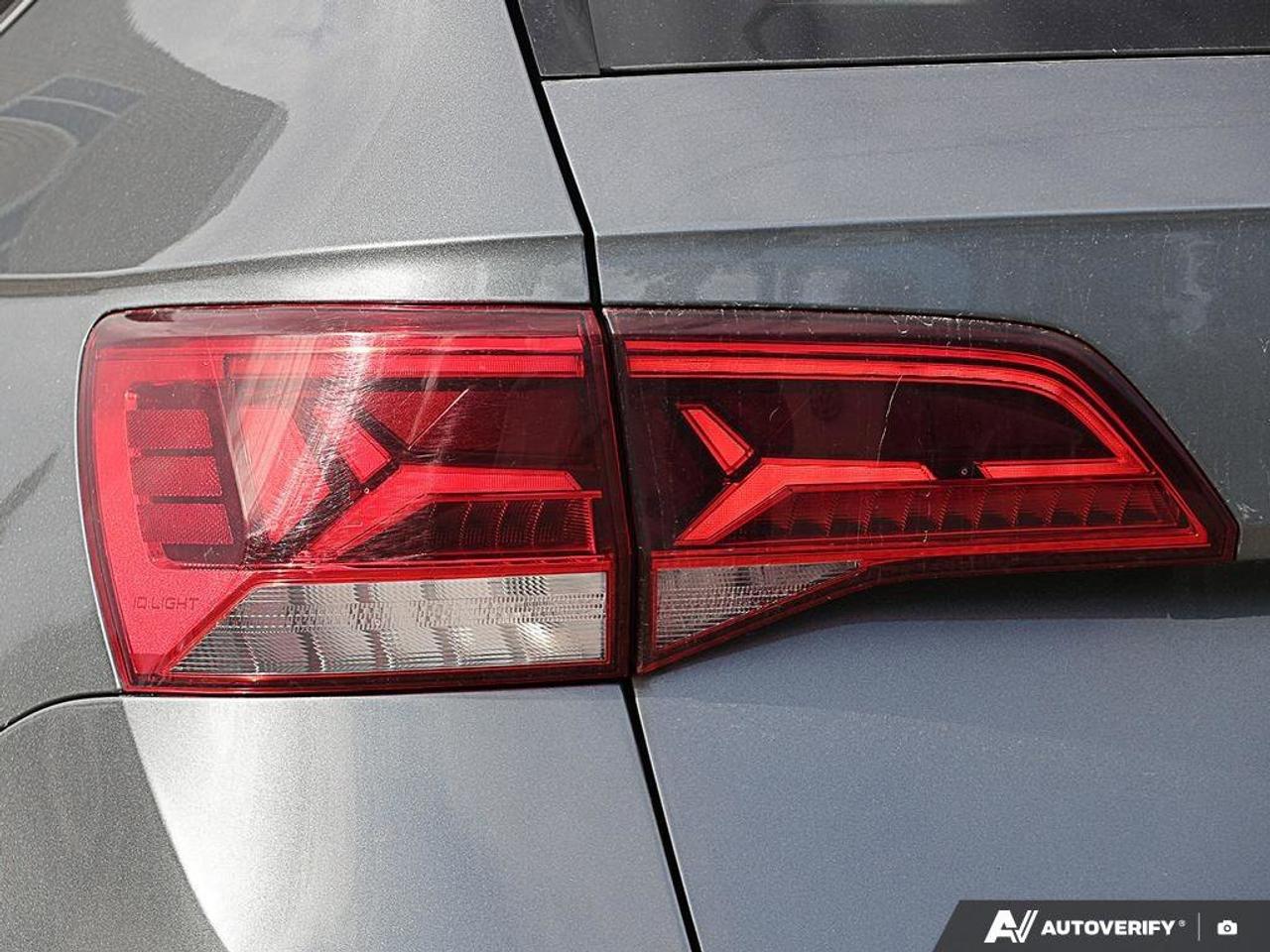 2024 Volkswagen Taos Comfortline 4Motion Photo