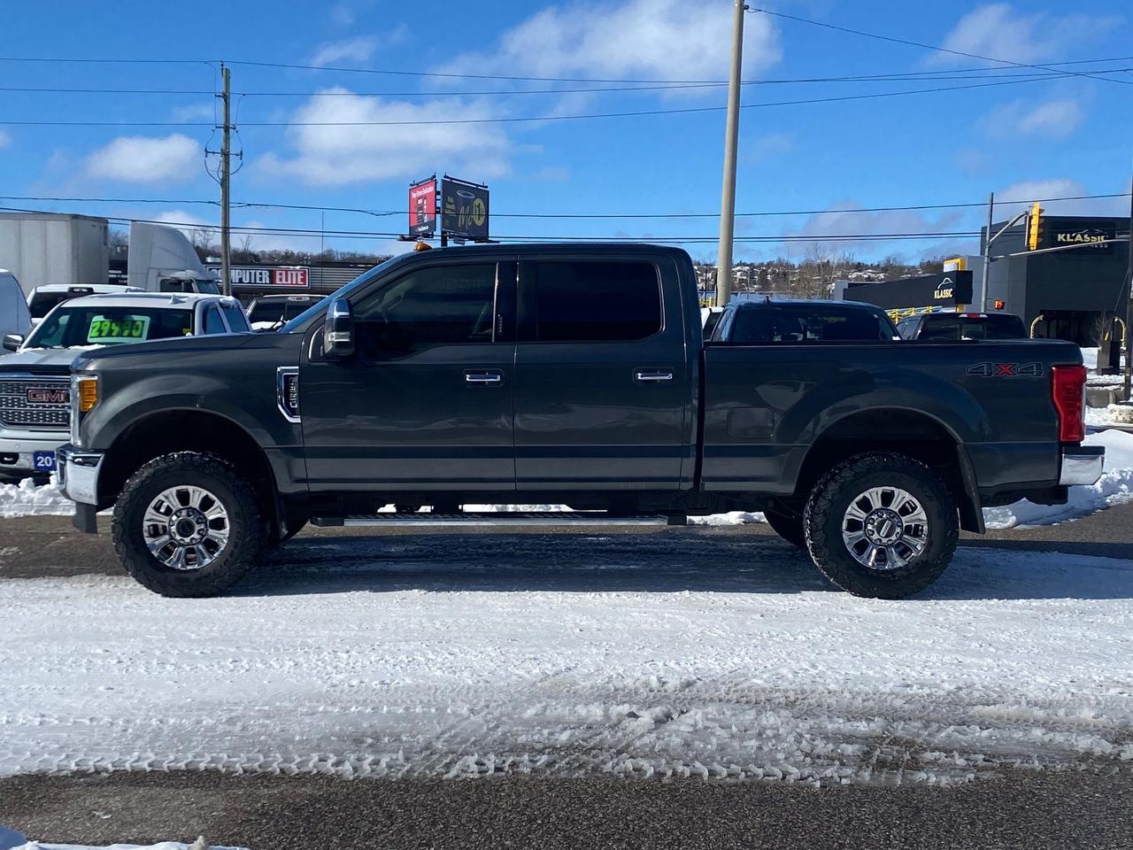 2017 Ford F-250 XLT Super Crew 4x4 ~Nav ~Heated Seats ~Bluetooth Photo