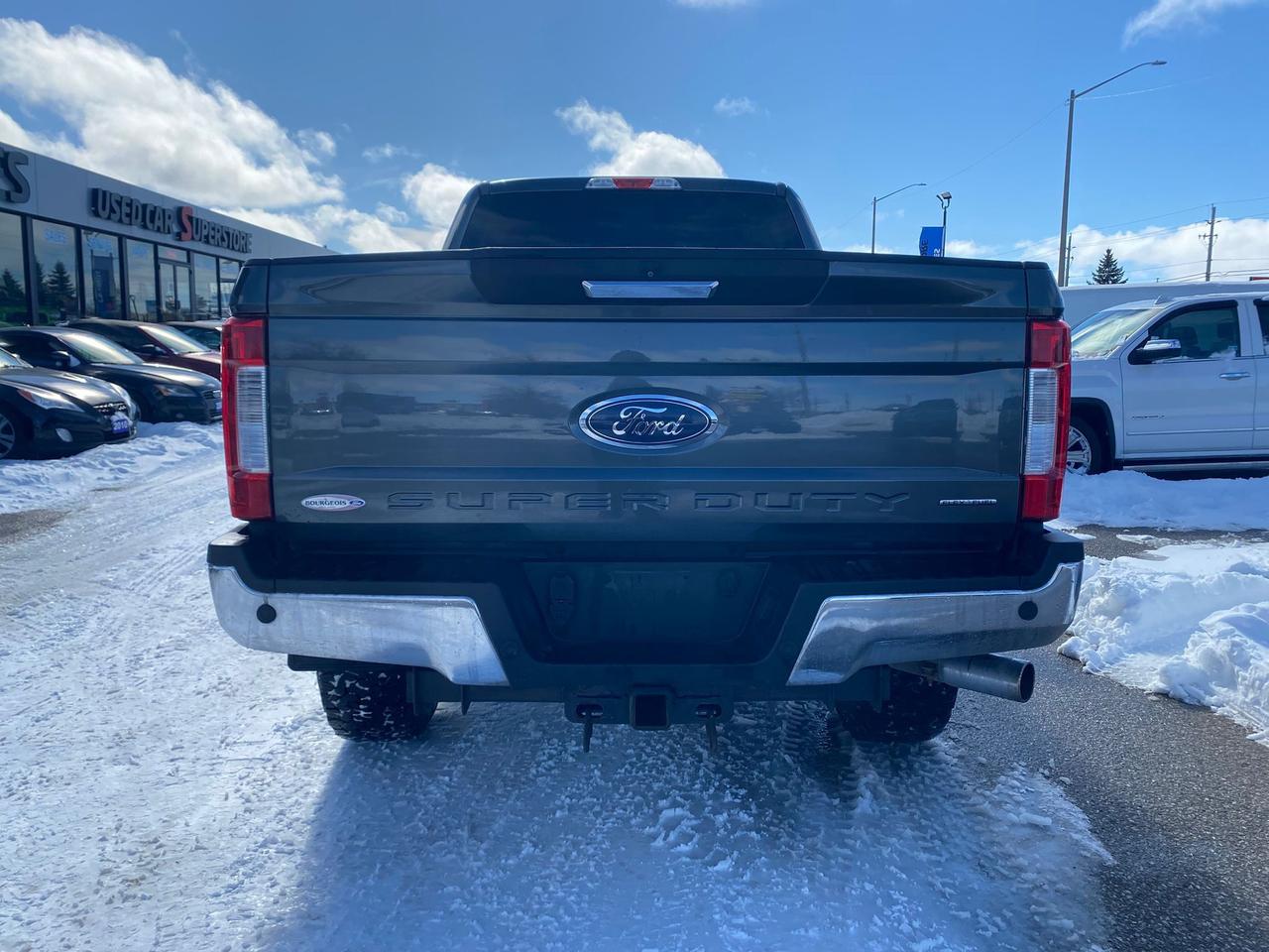 2017 Ford F-250 XLT Super Crew 4x4 ~Nav ~Heated Seats ~Bluetooth Photo