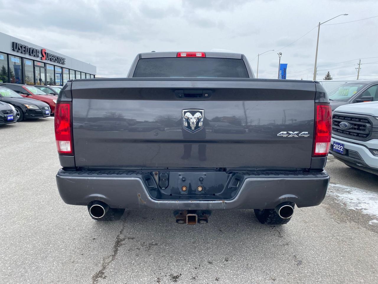 2018 RAM 1500 Express Crew Cab 4x4 ~HEMI ~Bluetooth ~Camera ~20s Photo2