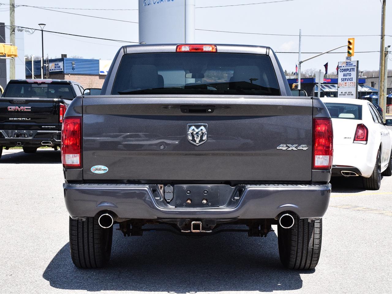 2018 RAM 1500 Express Crew Cab 4x4 ~HEMI ~Bluetooth ~Camera ~20s Photo