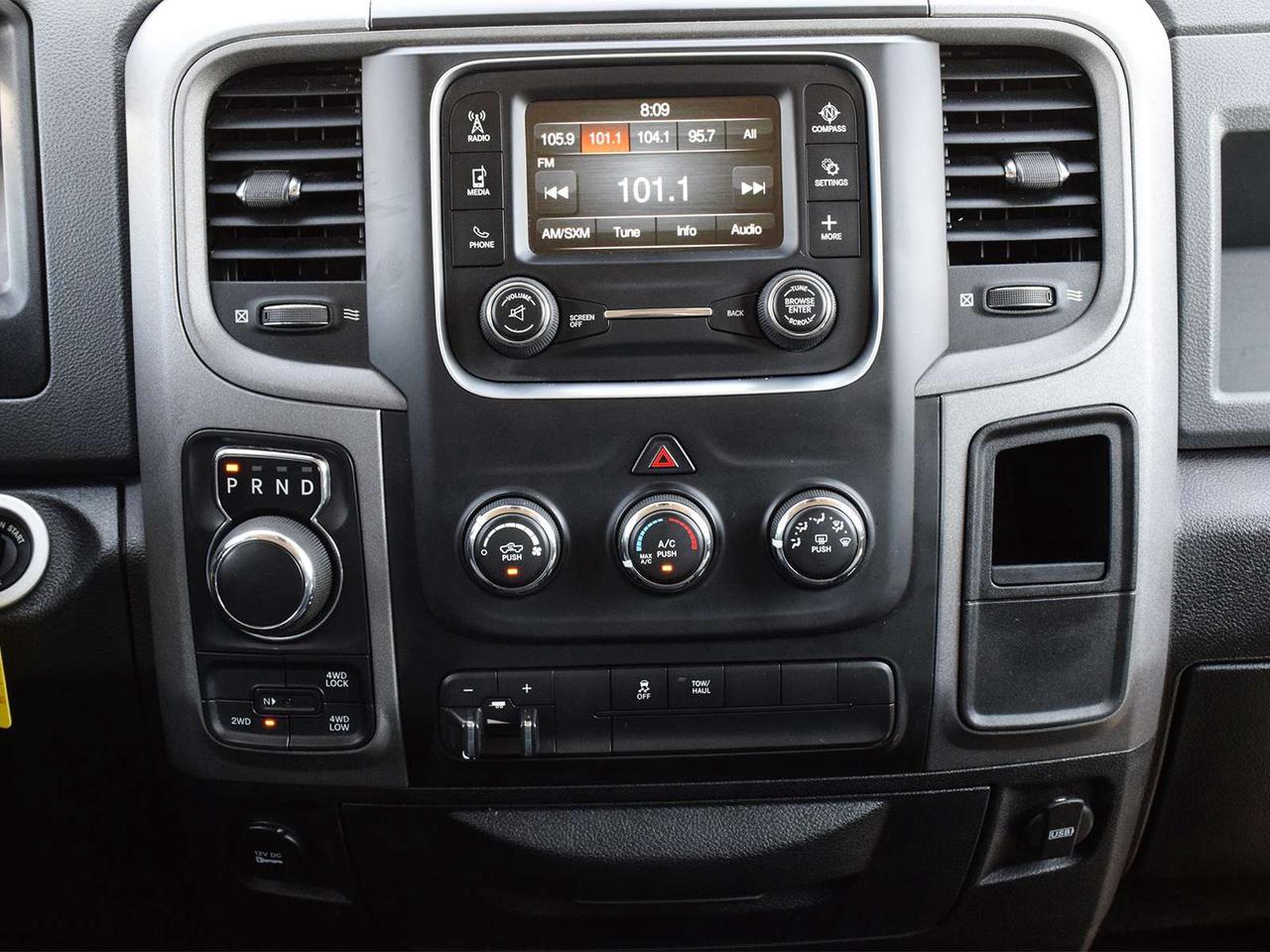 2018 RAM 1500 Express Crew Cab 4x4 ~HEMI ~Bluetooth ~Camera ~20s Photo