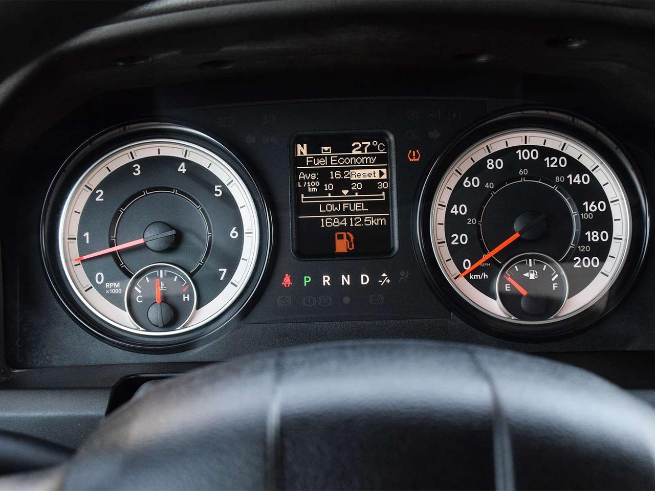 2018 RAM 1500 Express Crew Cab 4x4 ~HEMI ~Bluetooth ~Camera ~20s Photo
