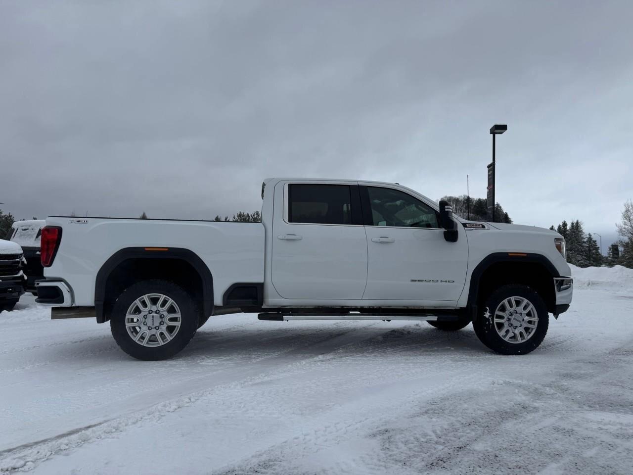 2023 GMC SIERRA 2500HD SLETrailer Brake Controller   Remote Start   Heate Photo