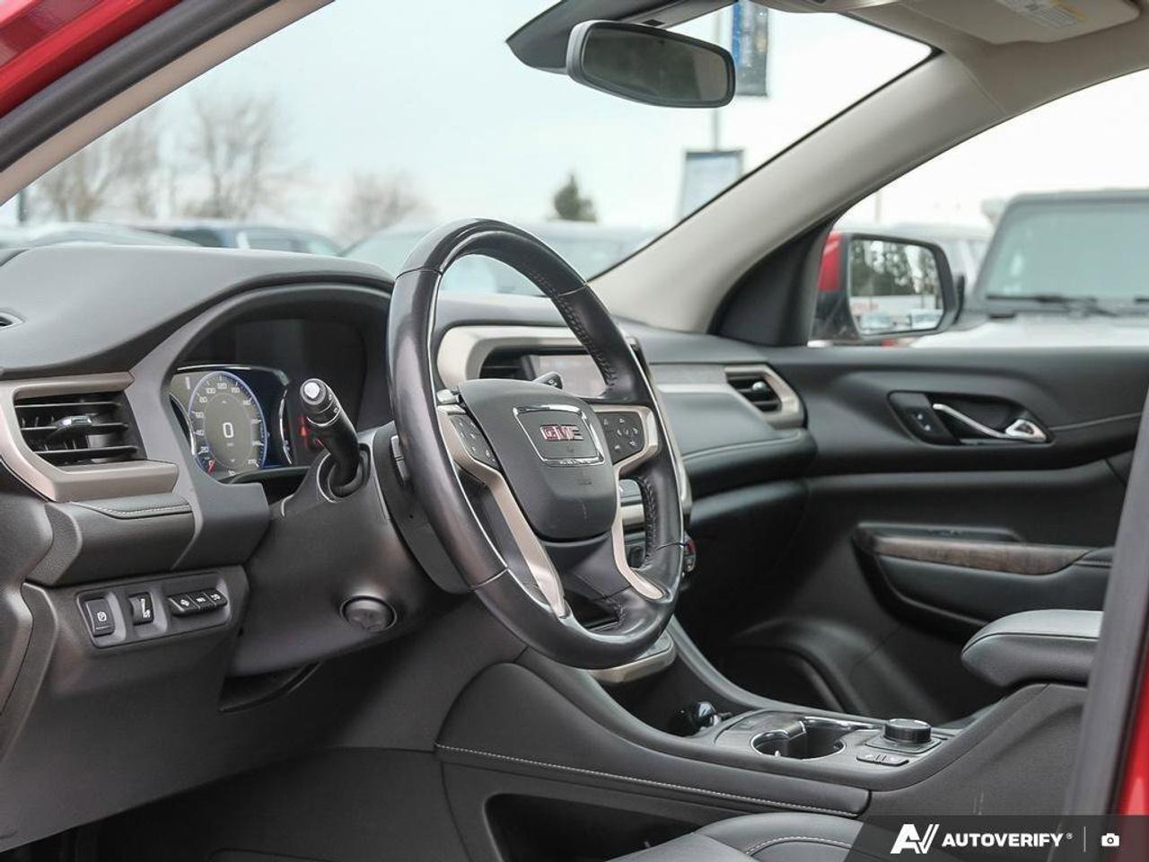 2022 GMC Acadia DenaliDENALI, 3.6L V6, AWD, ALLOYS, LEATHER, BOSE, Photo