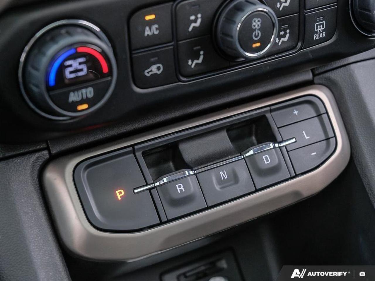 2022 GMC Acadia DenaliDENALI, 3.6L V6, AWD, ALLOYS, LEATHER, BOSE, Photo