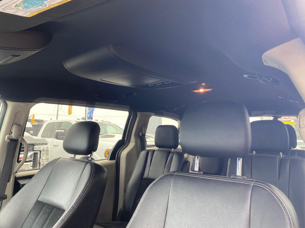 2016 Dodge Grand Caravan SXT ~Leather ~Cam ~Bluetooth ~Stow 'N Go ~Alloys Photo