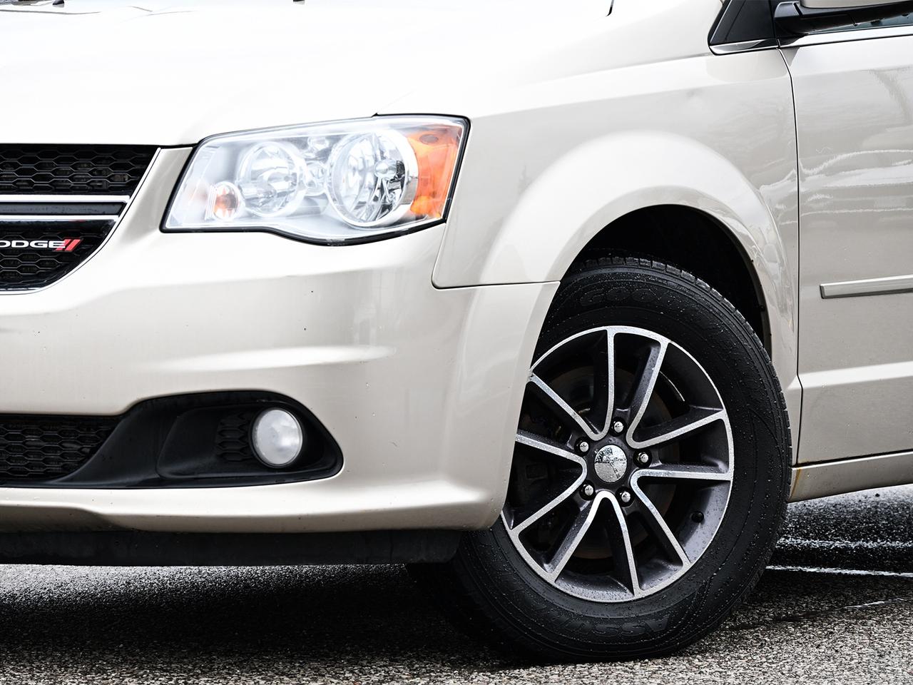 2016 Dodge Grand Caravan SXT ~Leather ~Cam ~Bluetooth ~Stow 'N Go ~Alloys Photo