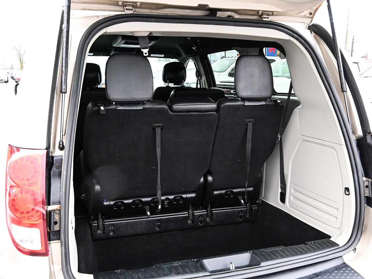 2016 Dodge Grand Caravan SXT ~Leather ~Cam ~Bluetooth ~Stow 'N Go ~Alloys Photo