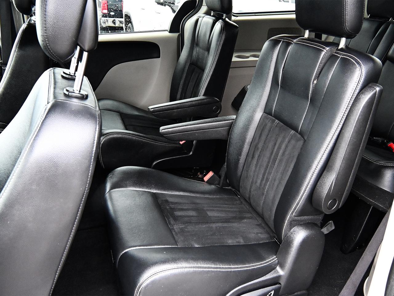2016 Dodge Grand Caravan SXT ~Leather ~Cam ~Bluetooth ~Stow 'N Go ~Alloys Photo