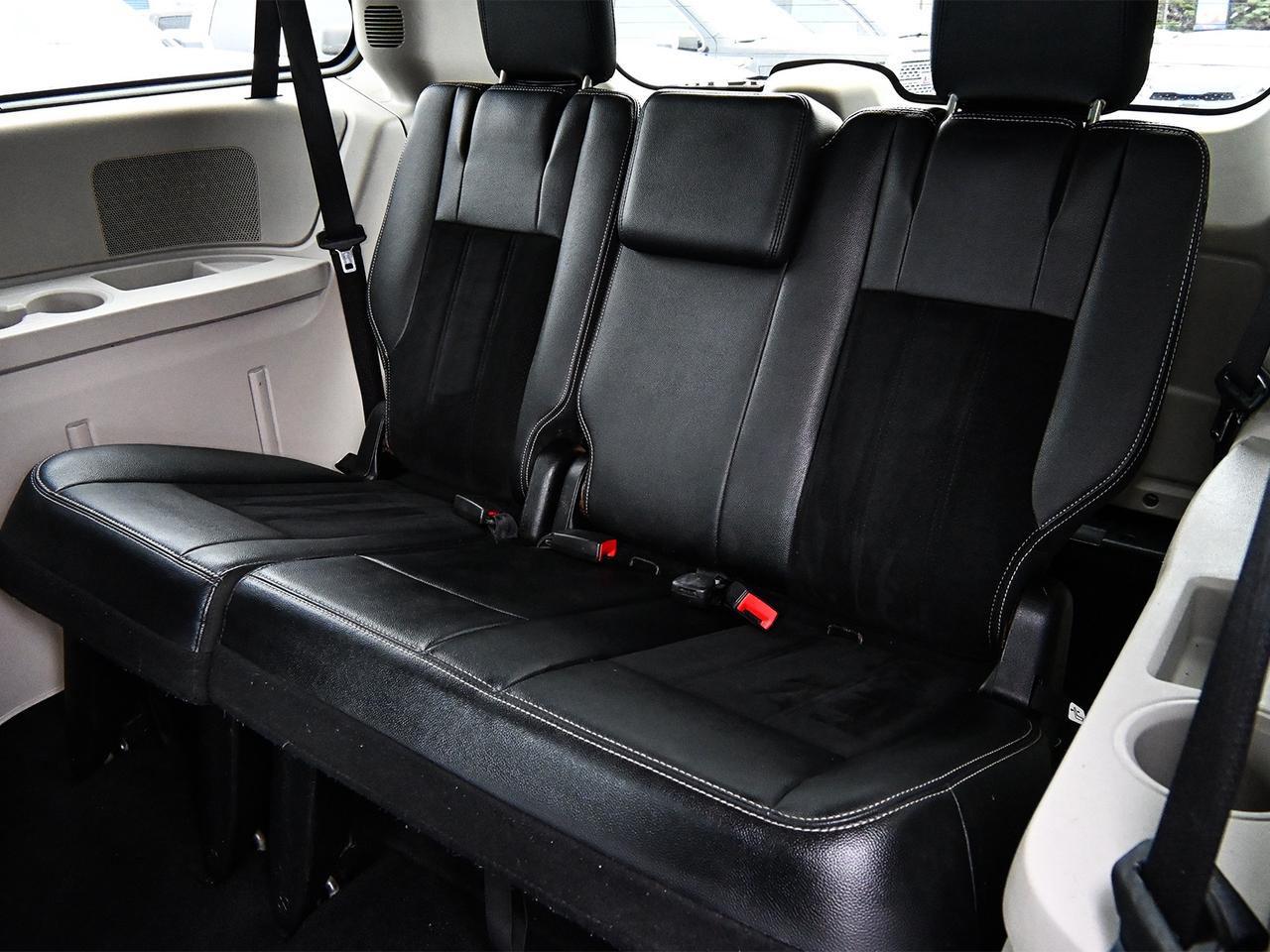 2016 Dodge Grand Caravan SXT ~Leather ~Cam ~Bluetooth ~Stow 'N Go ~Alloys Photo