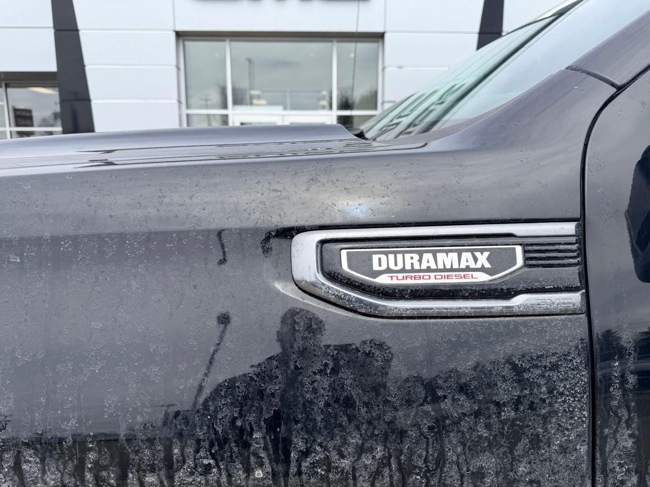 2025 GMC Sierra 1500 4WD Crew Cab 147  AT4 Photo