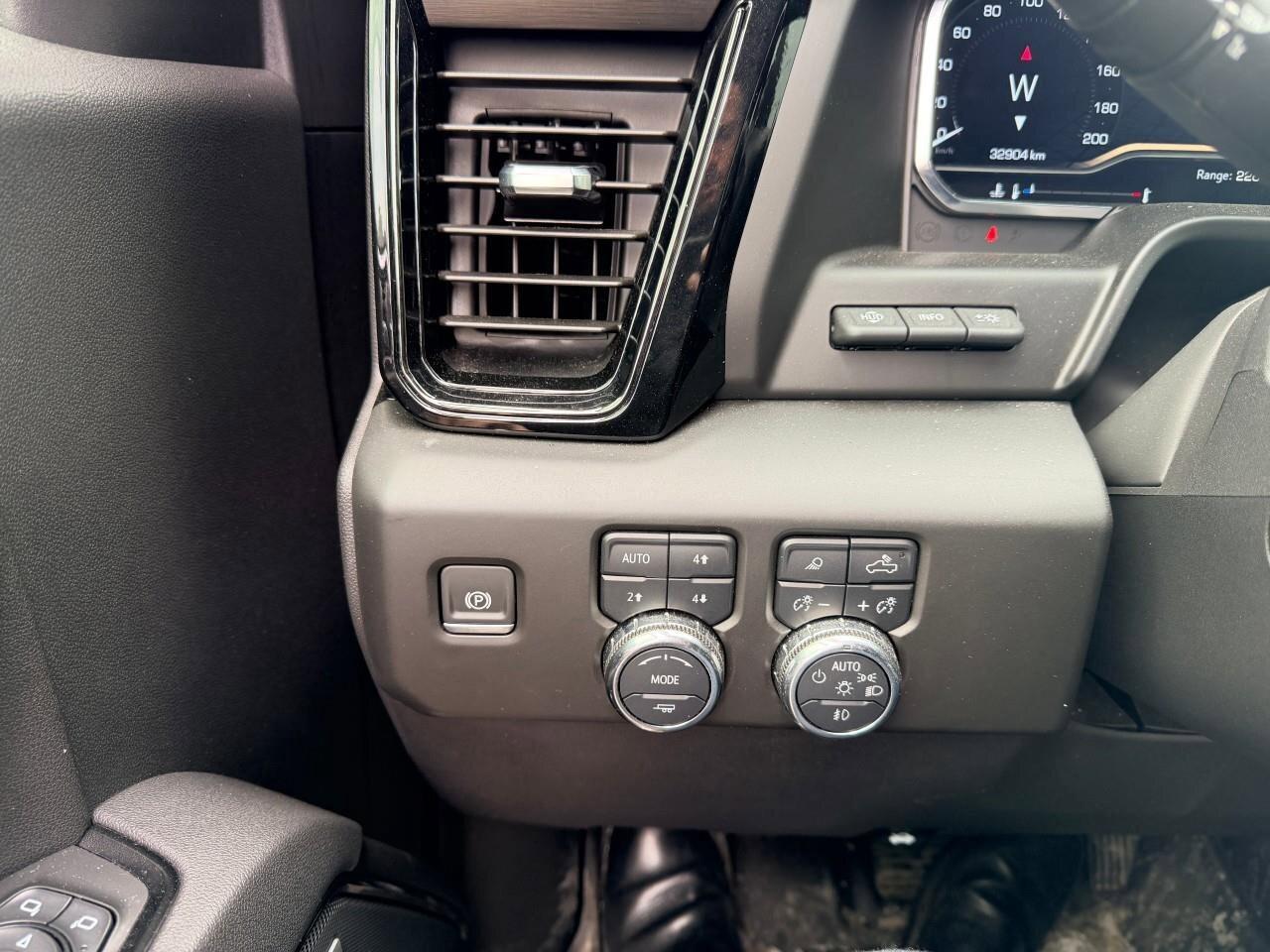 2025 GMC Sierra 1500 4WD Crew Cab 147  AT4 Photo