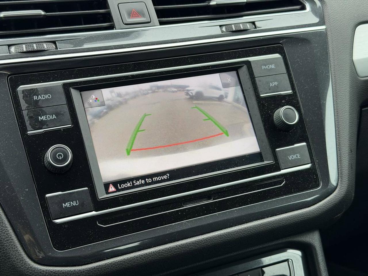 2020 Volkswagen Tiguan Trendline 4Motion Photo