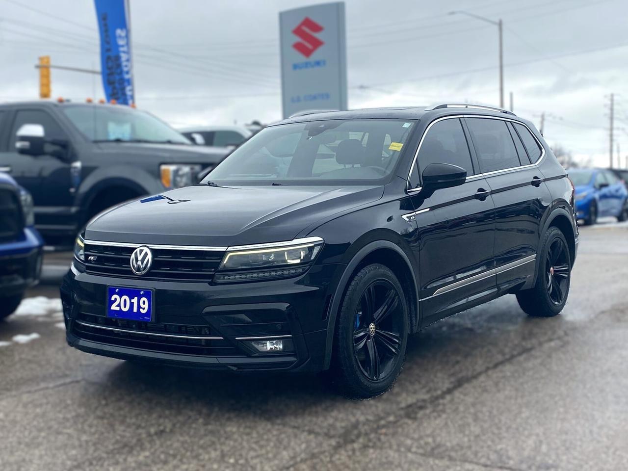 2019 Volkswagen Tiguan Highline ~Nav ~Heated Leather ~Moonroof ~Bluetooth Photo0