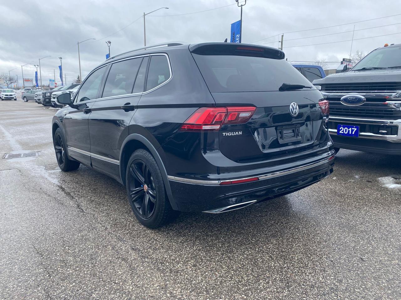 2019 Volkswagen Tiguan Highline ~Nav ~Heated Leather ~Moonroof ~Bluetooth Photo