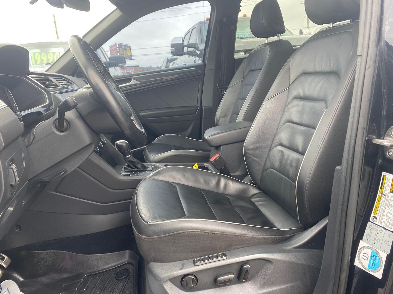 2019 Volkswagen Tiguan Highline ~Nav ~Heated Leather ~Moonroof ~Bluetooth Photo