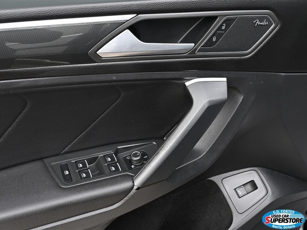2019 Volkswagen Tiguan Highline ~Nav ~Heated Leather ~Moonroof ~Bluetooth Photo