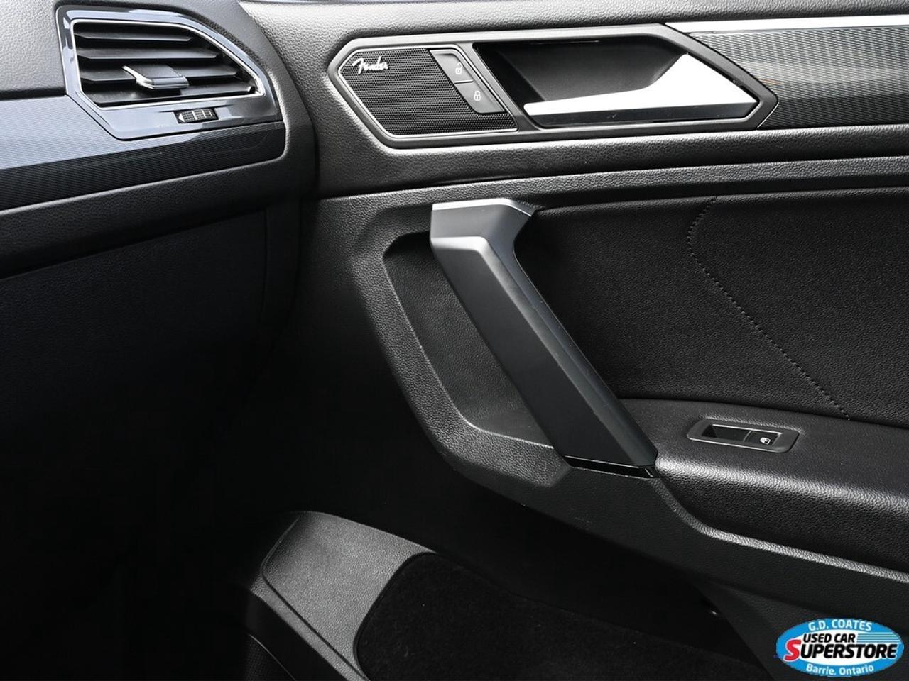 2019 Volkswagen Tiguan Highline ~Nav ~Heated Leather ~Moonroof ~Bluetooth Photo