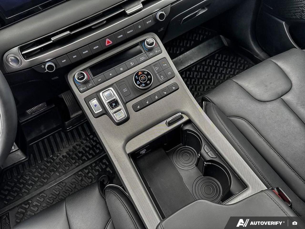 2025 Hyundai PALISADE UrbanCertified Pre-Owned   Heated + Vented Seats Photo