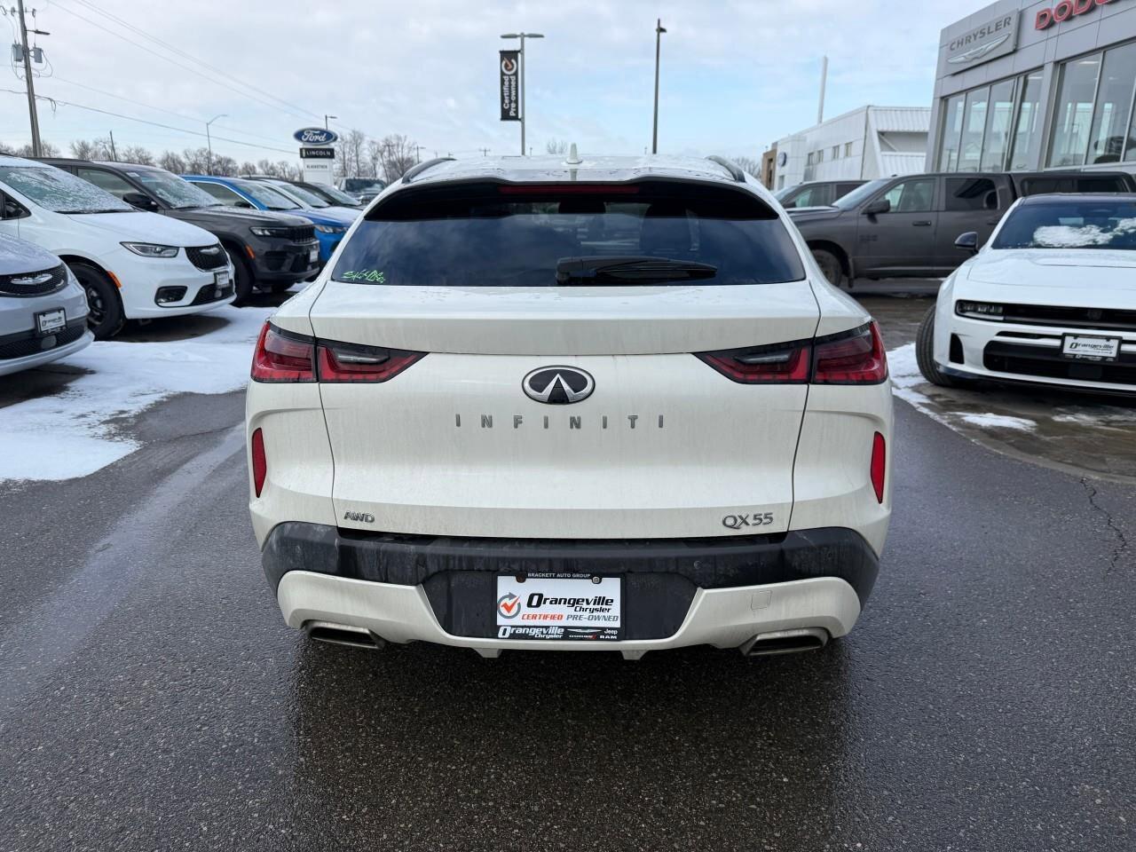 2022 Infiniti QX55  Photo3