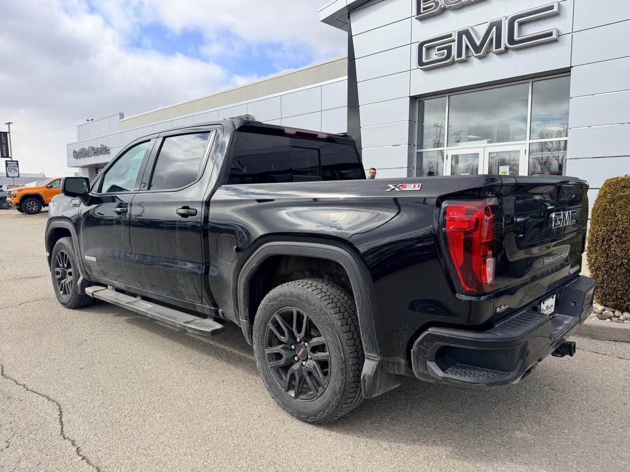 2024 GMC Sierra 1500 4WD Crew Cab 147  Elevation Photo4