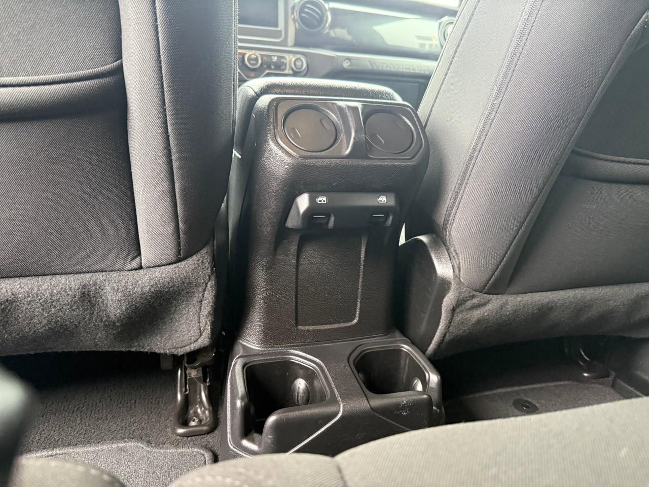 2020 Jeep WRANGLER UNLIMITED Sport Altitude 4x4 Photo