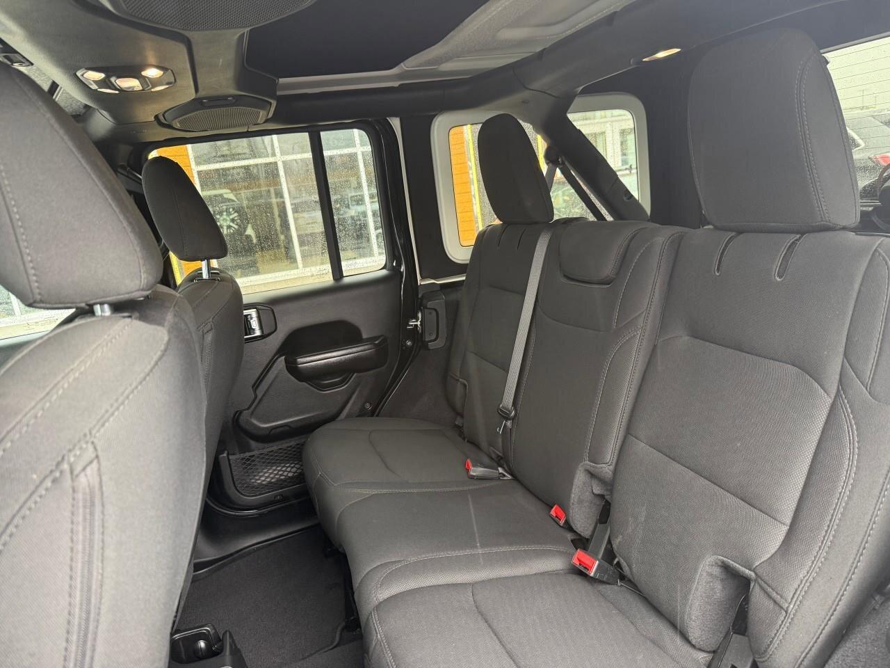 2020 Jeep WRANGLER UNLIMITED Sport Altitude 4x4 Photo