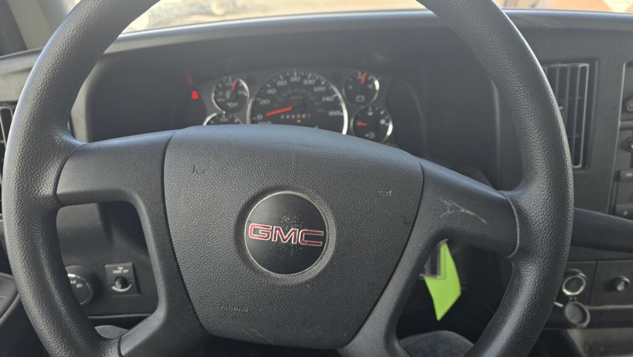 2022 GMC Savana Cargo Van G2500 155WB Extended V6 Gas Photo