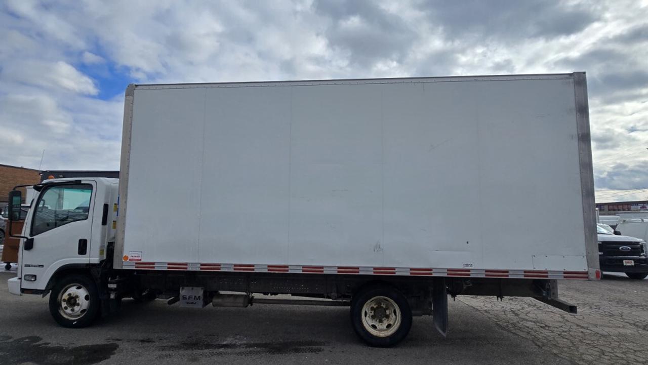 2021 Isuzu NPR 20Ft Box - V8 Gasoline - Ramp - 96 High Box Photo