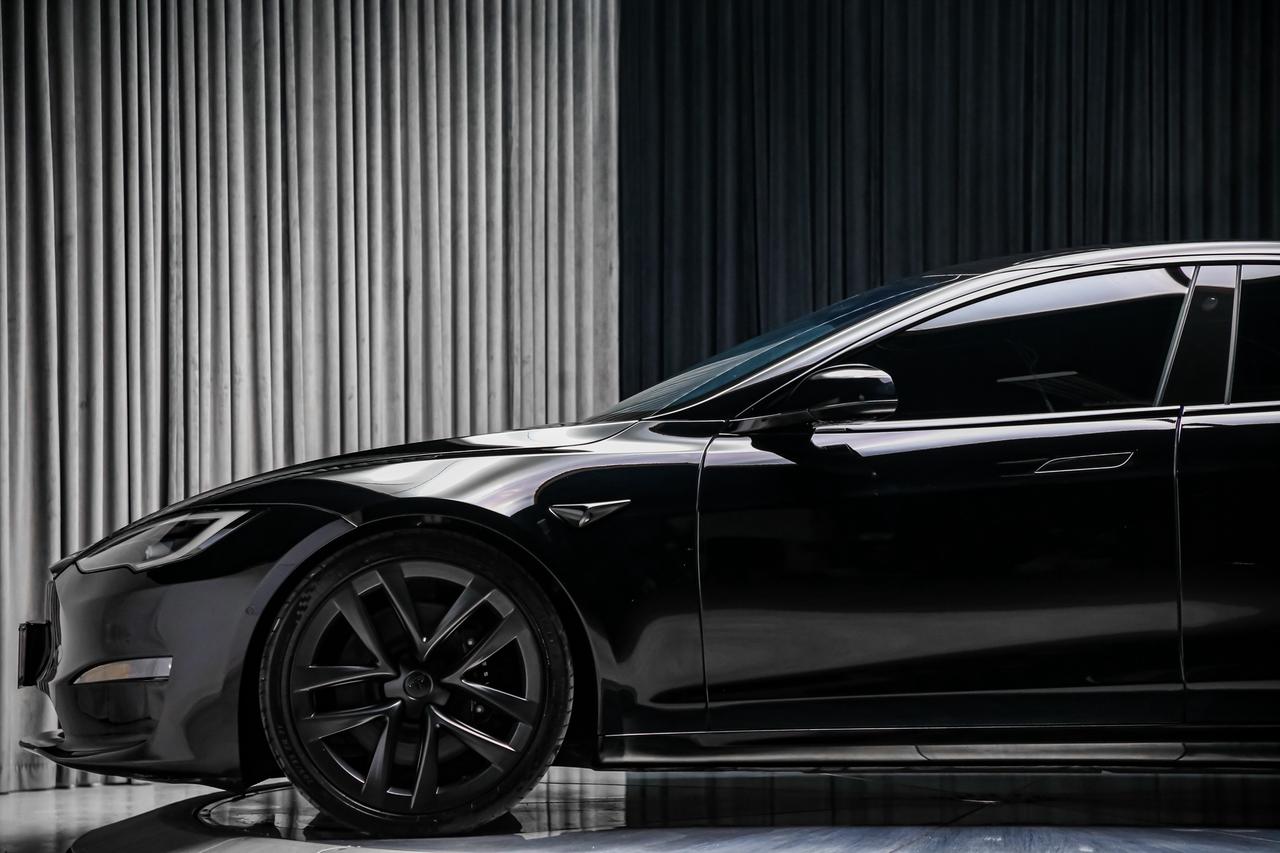 2022 Tesla Model S AWD 600KM RANGE FSD 3 COMPUTR AUTOPILOT YOKE LOWKM Photo
