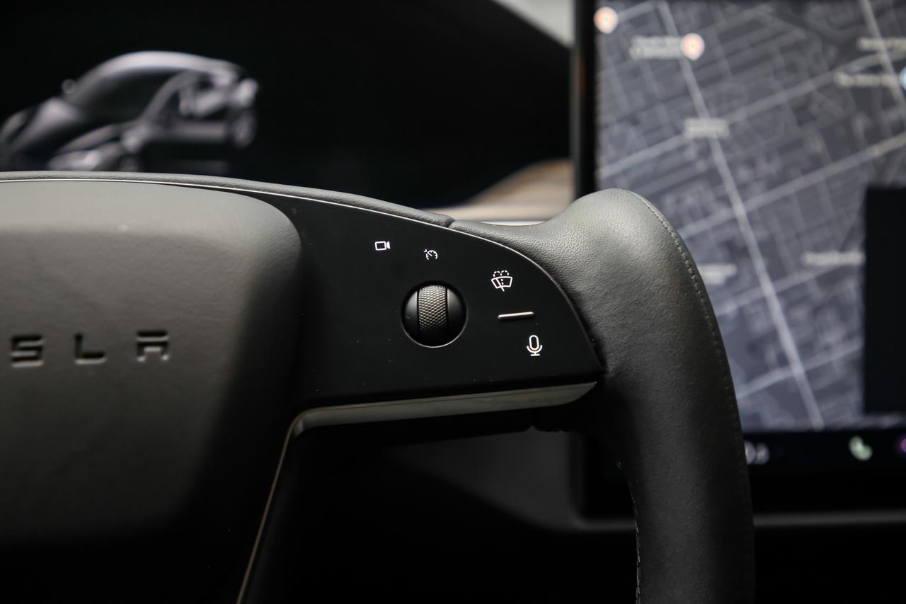 2022 Tesla Model S AWD 600KM RANGE FSD 3 COMPUTR AUTOPILOT YOKE LOWKM Photo