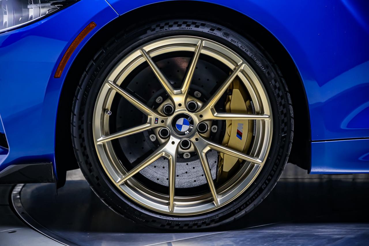 2020 BMW M2 CS 444HP MANUAL CARBONCERAMIC CARBONROOF GOLDRIMS Photo