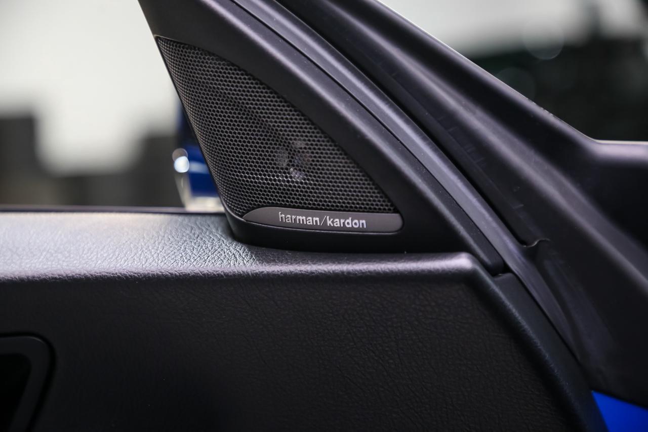 2020 BMW M2 CS 444HP MANUAL CARBONCERAMIC CARBONROOF GOLDRIMS Photo