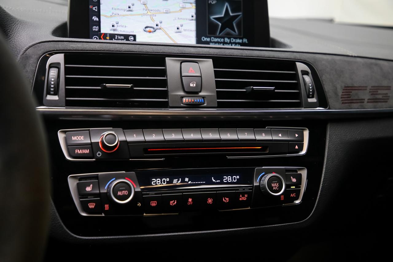 2020 BMW M2 CS 444HP MANUAL CARBONCERAMIC CARBONROOF GOLDRIMS Photo