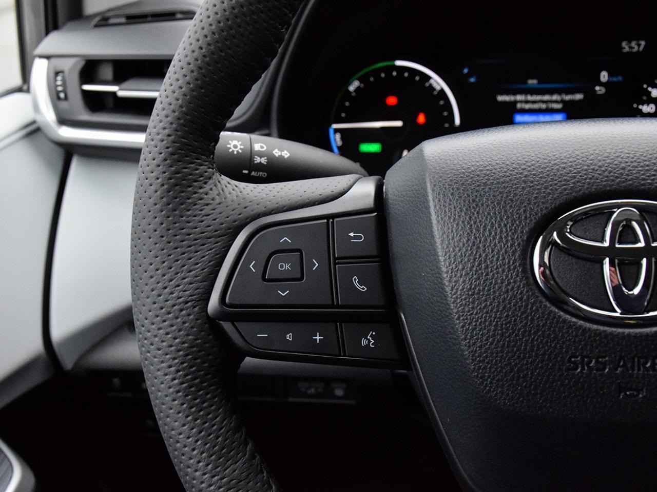 2026 Toyota Sienna LE Photo