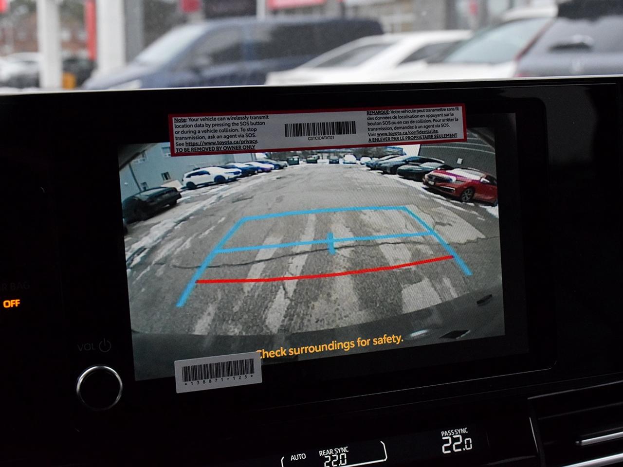 2026 Toyota Sienna LE Photo