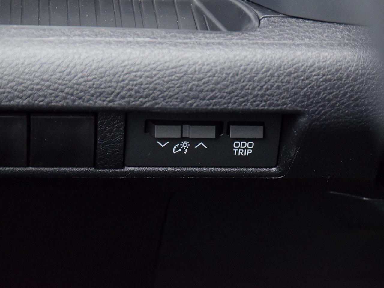 2026 Toyota Sienna LE Photo