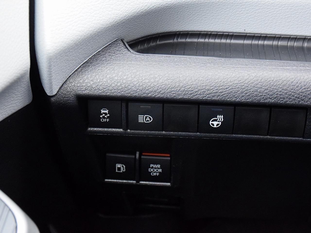 2026 Toyota Sienna LE Photo