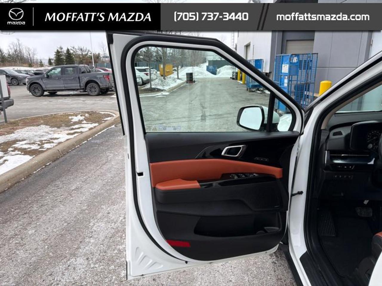 2022 Kia Carnival SX Photo