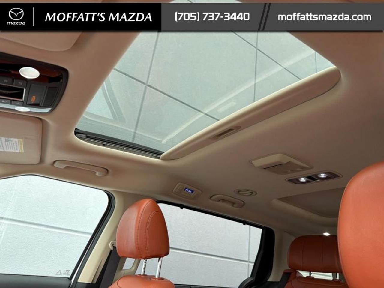 2022 Kia Carnival SX Photo