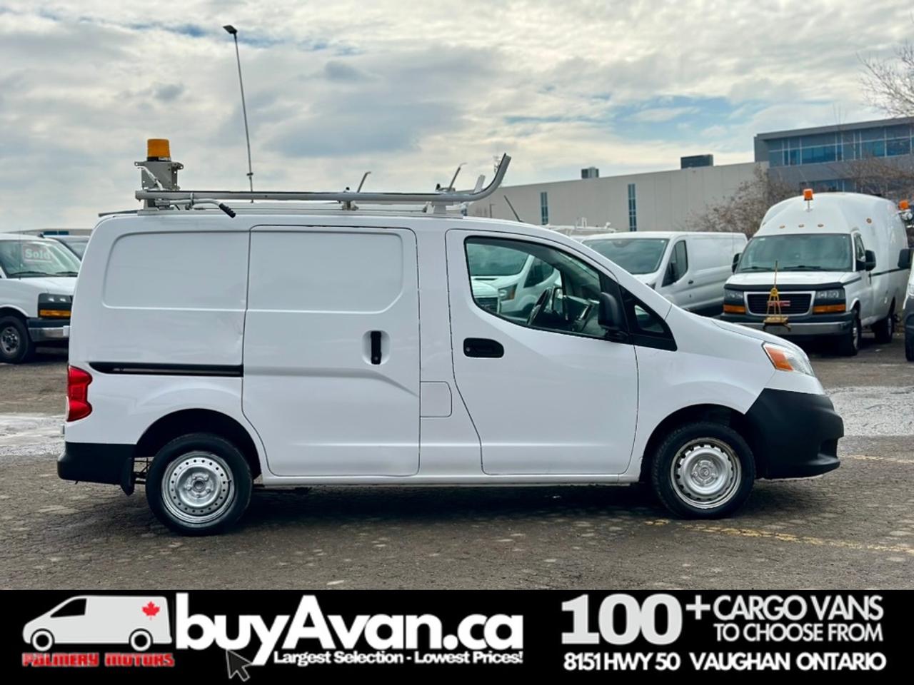 2019 Nissan NV200 NV200 SV + Divider Shelves Racks Photo