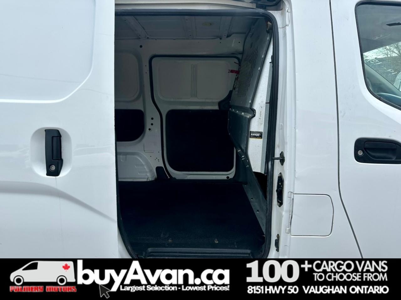 2019 Nissan NV200 NV200 SV + Divider Shelves Racks Photo