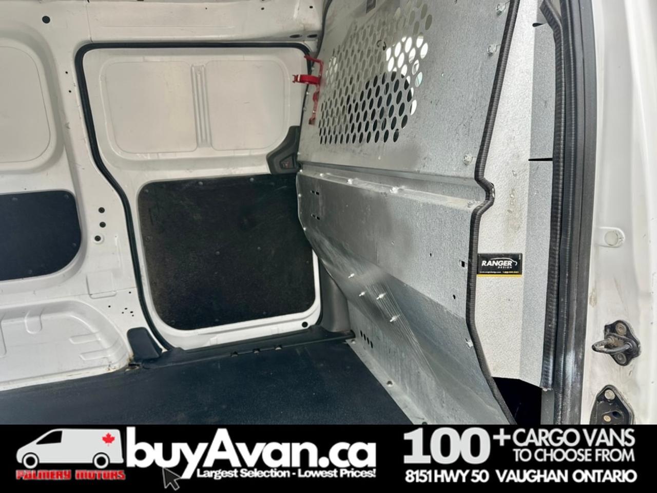 2019 Nissan NV200 NV200 SV + Divider Shelves Racks Photo