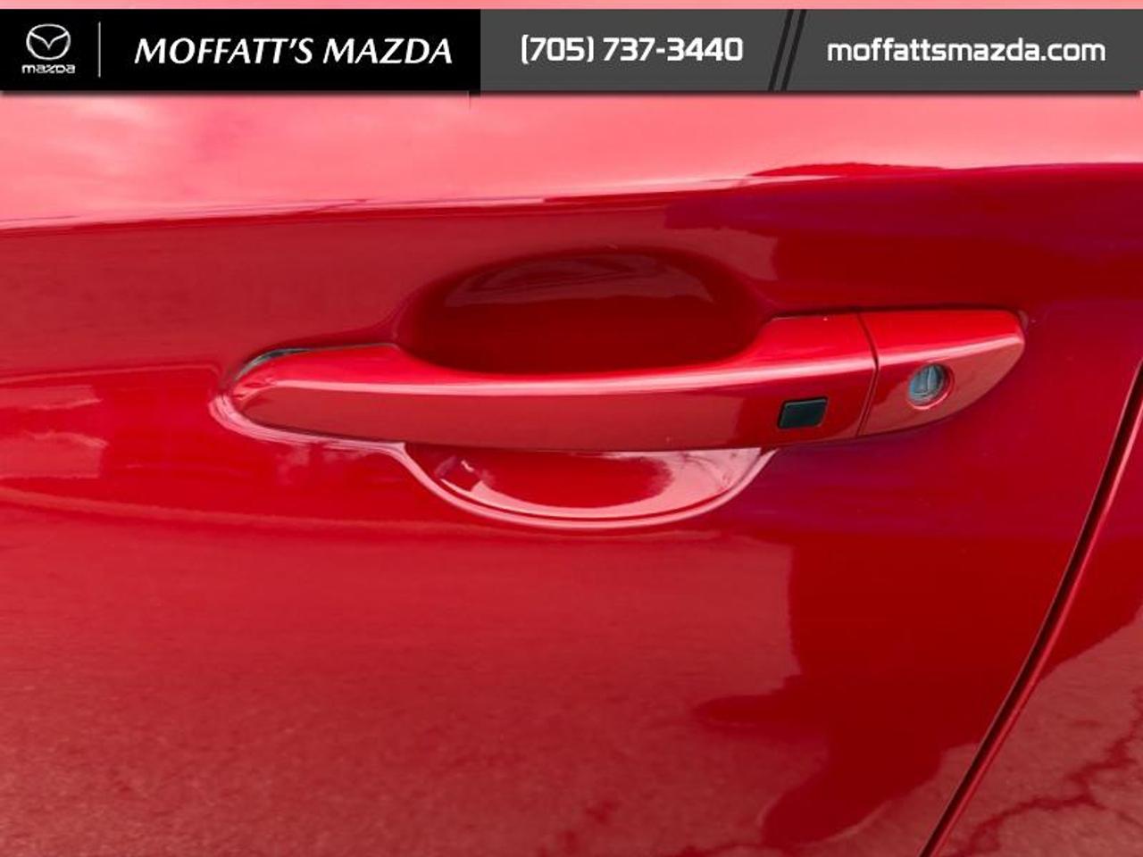 2020 Hyundai KONA 1.6T Trend AWD w/Two-Tone Roof Photo