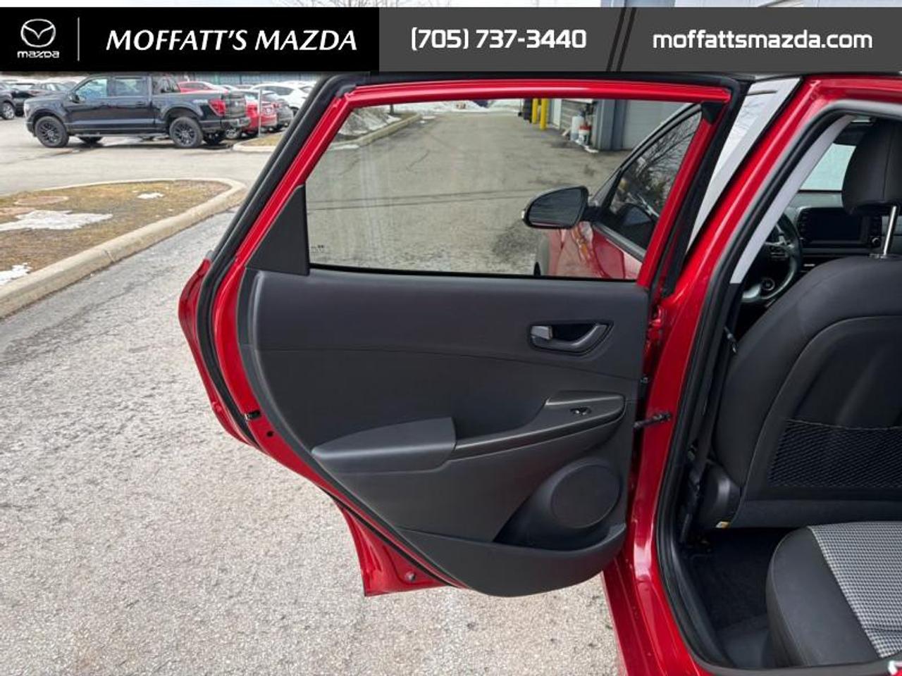 2020 Hyundai KONA 1.6T Trend AWD w/Two-Tone Roof Photo