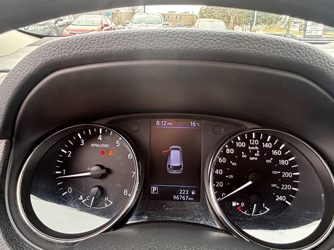 2019 Nissan Rogue SV Photo