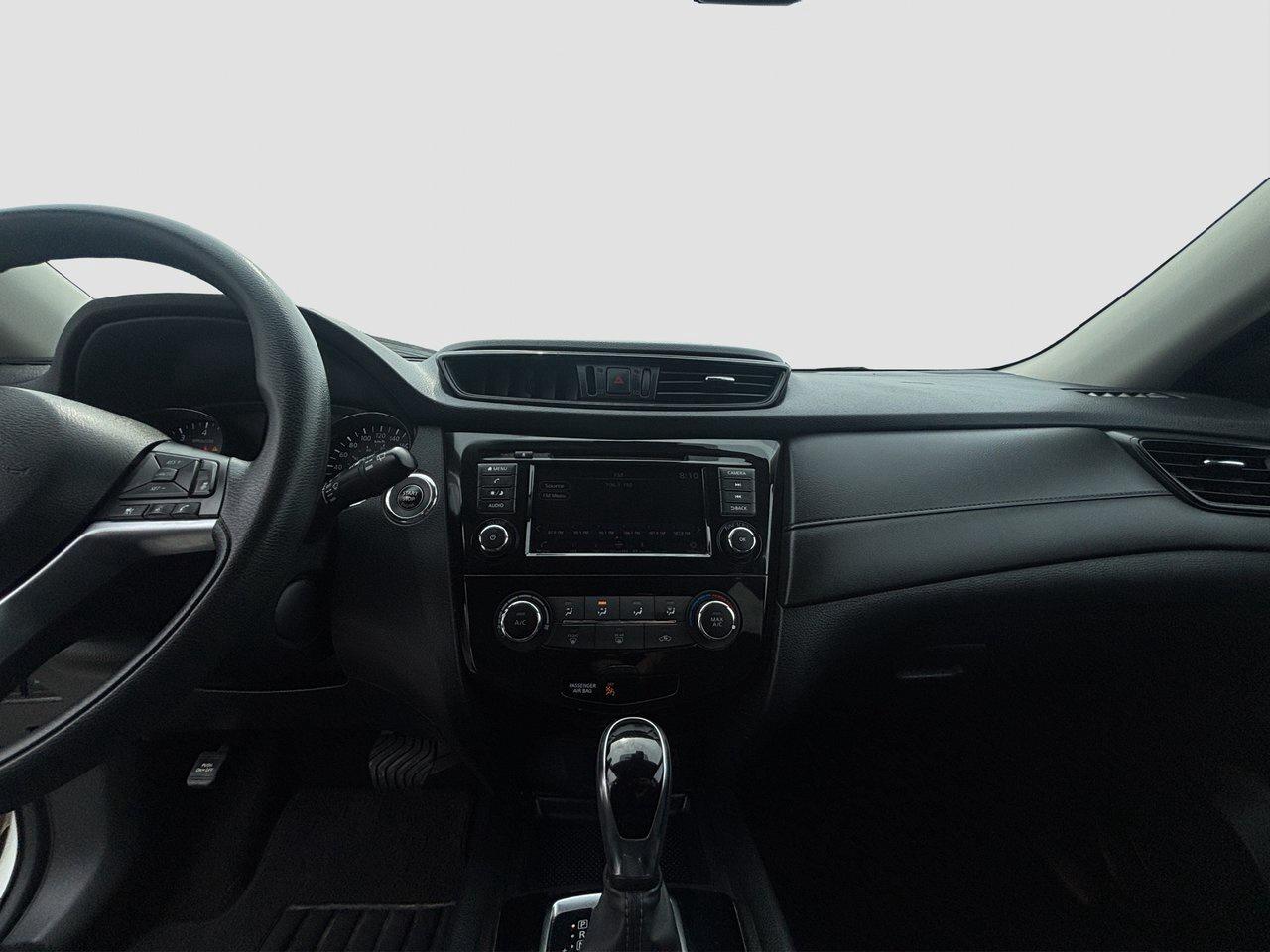 2019 Nissan Rogue SV Photo